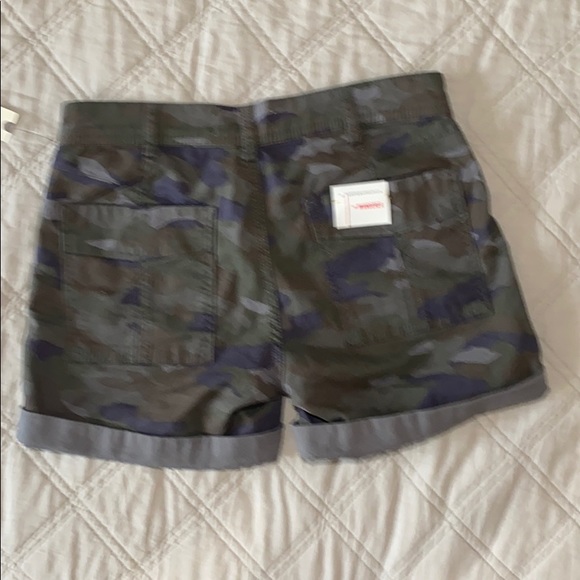 Anthropology camo shorts. Sz 25 new with tags - Picture 3 of 3